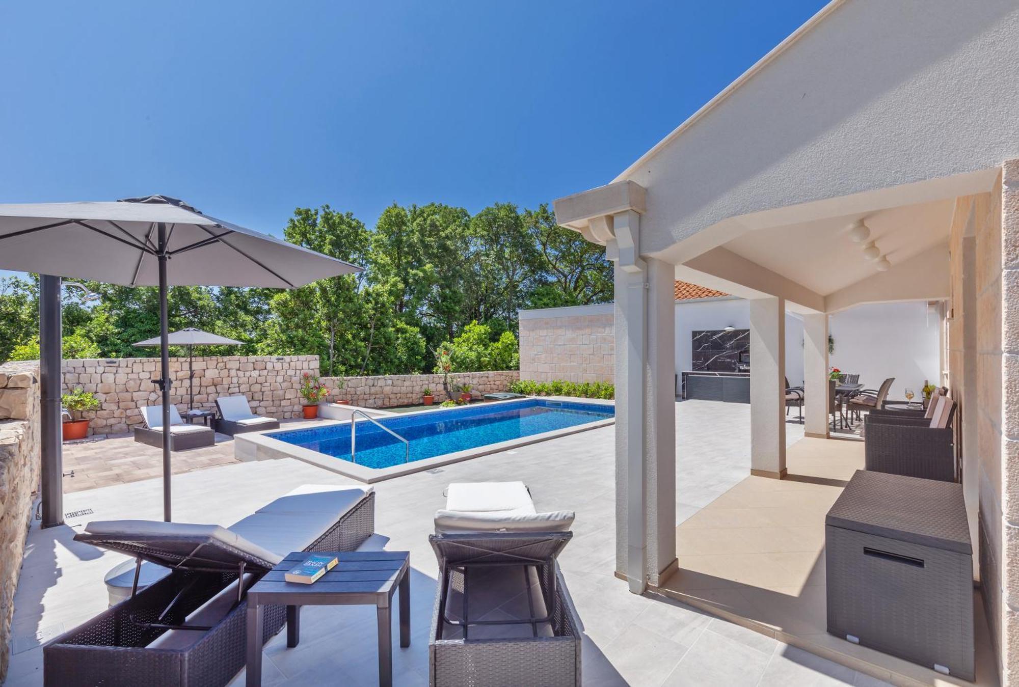 Apartment Holiday Home Doma, Cilipi Near Dubrovnik Room photo